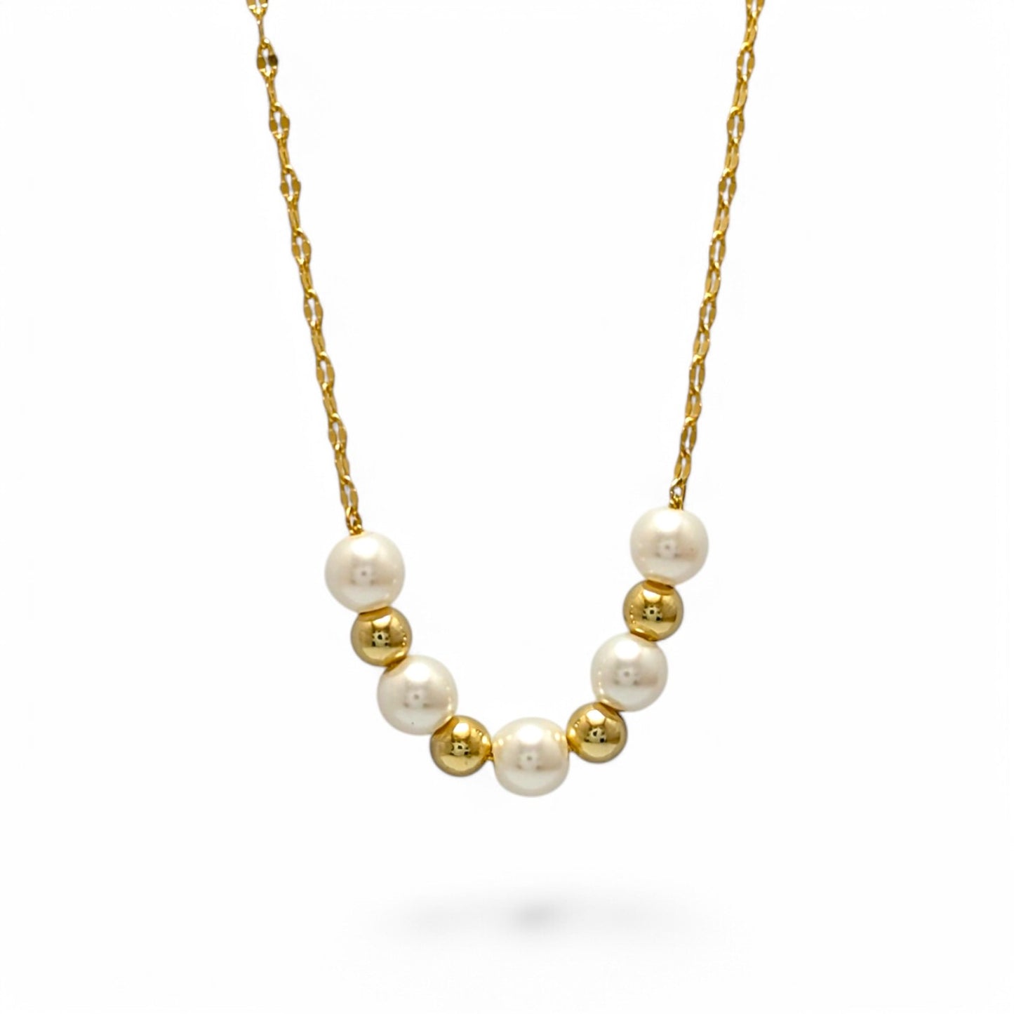 Elegant Pearl Necklace