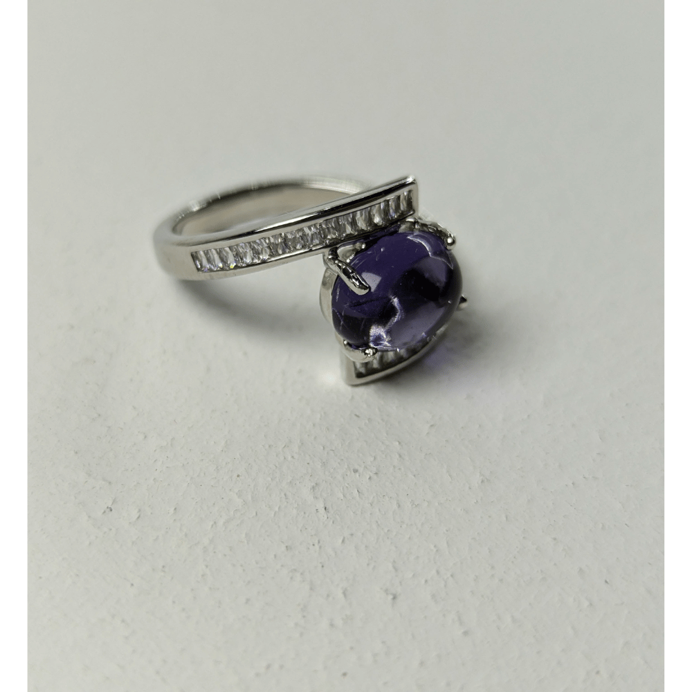 Exquisite Purple Gemstone Ring