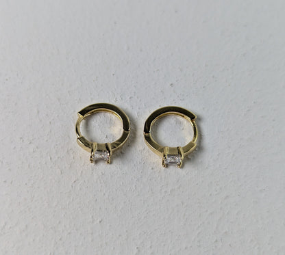 Minimalist Gold Hoop Earrings